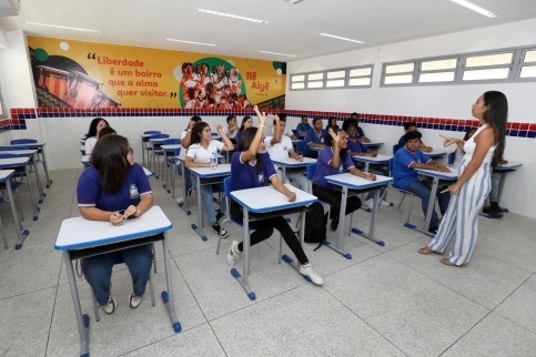 Estado divulga resultado provisório de mais uma etapa do concurso público da Educação
