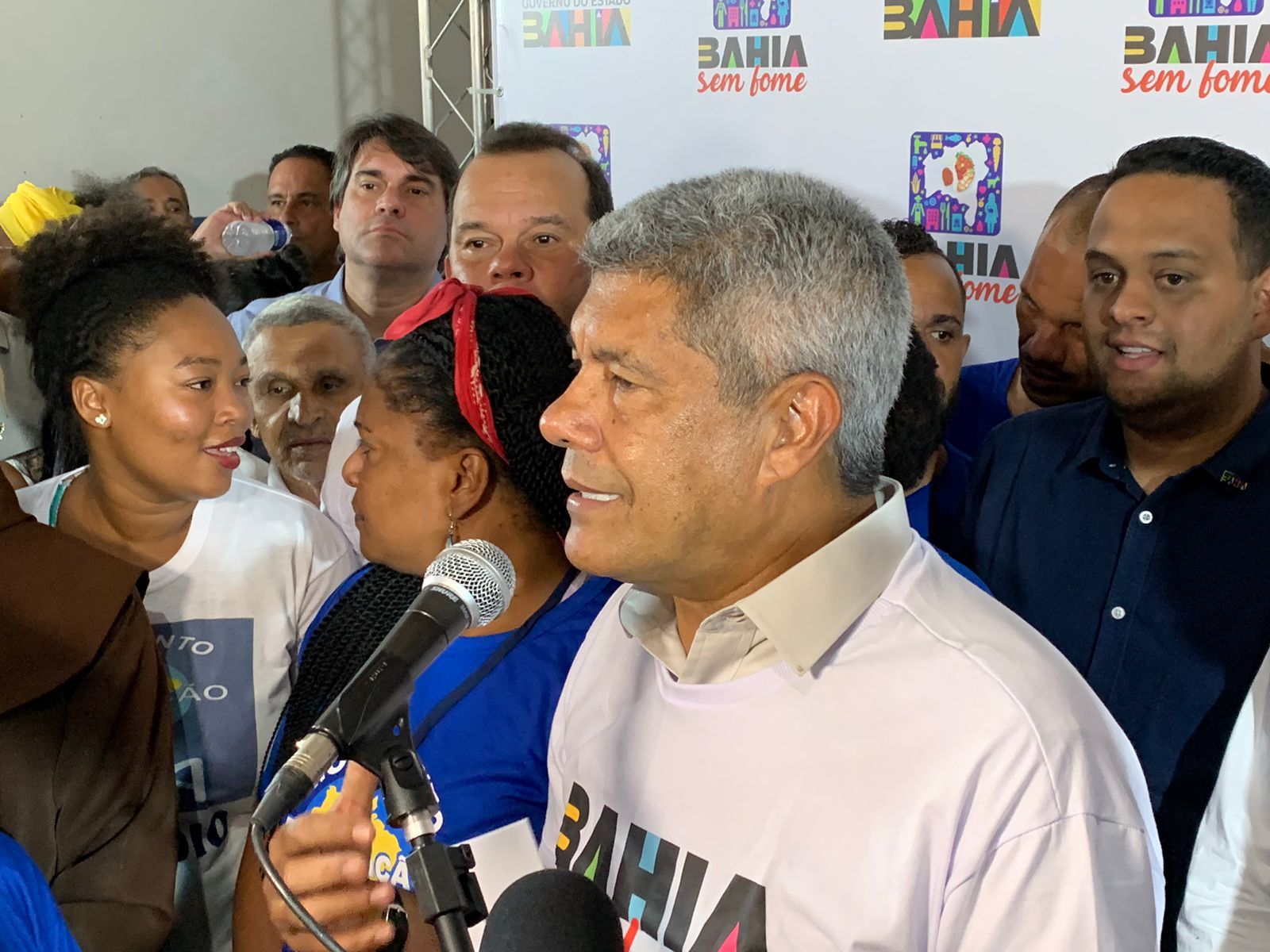 O governador Jerônimo Rodrigues