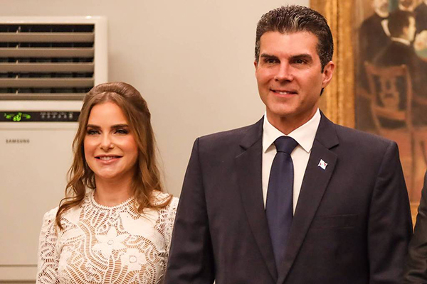 A primeira-dama do Pará, Daniela Barbalho, com Helder Barbalho