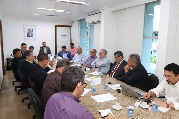 Reunião discute Plano Ferroviário da Bahia