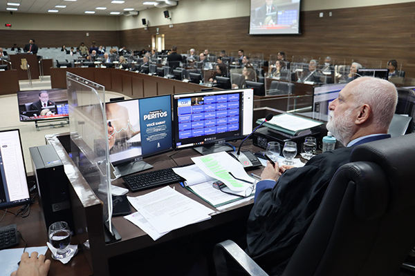 Sessão do Tribunal Pleno do Tribunal de Justiça da Bahia (TJBA)