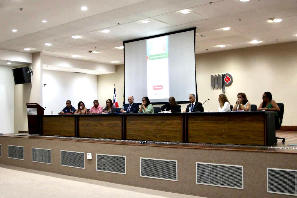 Fórum estadual de regulação debate ações para diminuir a fila de pacientes