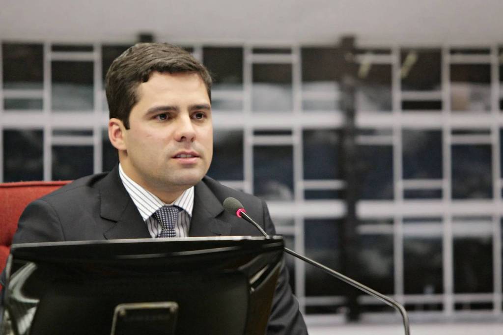 Manoel Carlos de Almeida Neto, ex-secretário-geral do STF e do TSE, favorito de Ricardo Lewandowski para sua sucessão no Supremo