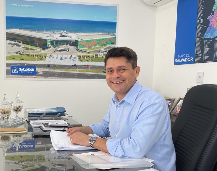 O titular da Secretaria Municipal de Infraestrutura e Obras Públicas (Seinfra), Luiz Carlos
