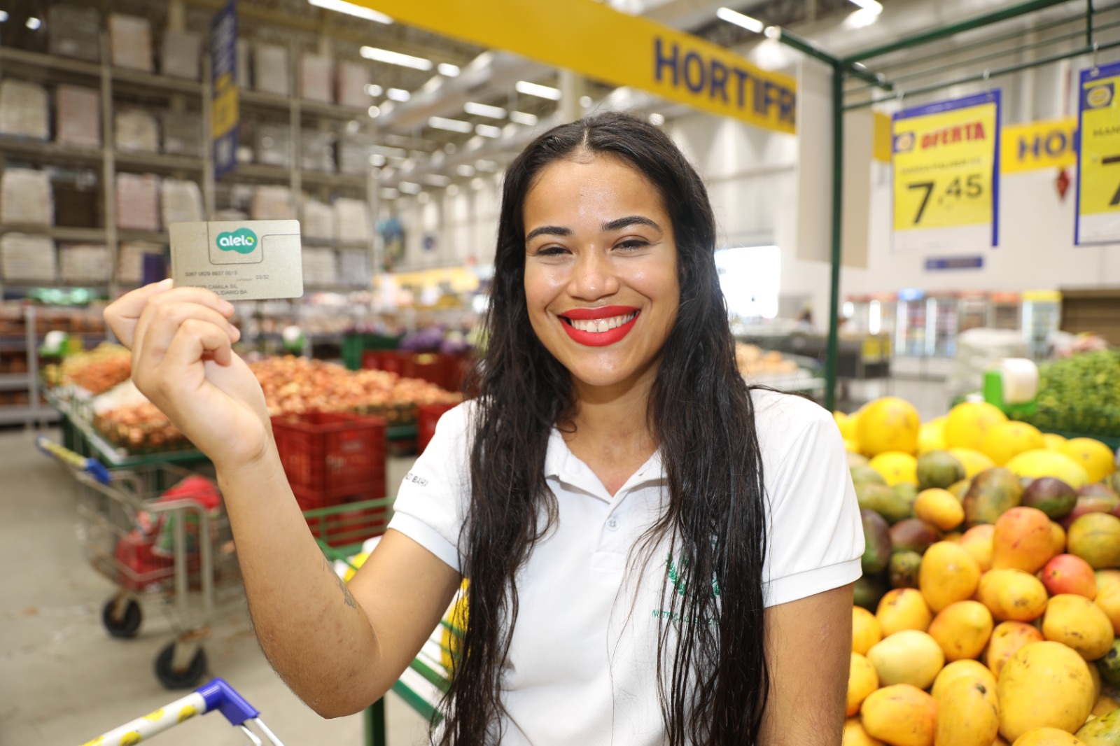 Objetivo do apoio financeiro é evitar que os estudantes abandonem as escolas para trabalhar e complementar a renda das famílias