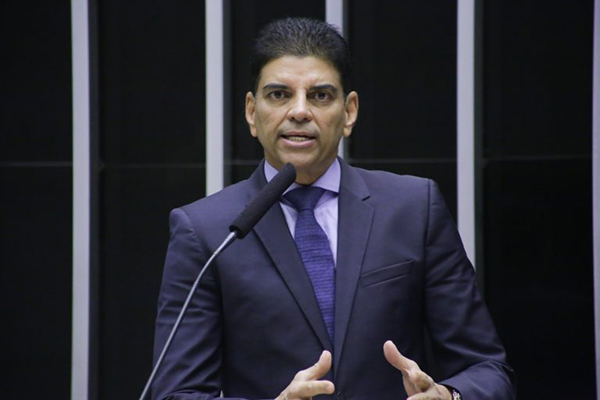 O relator do projeto de lei do arcabouço fiscal, deputado Cláudio Cajado (PP)