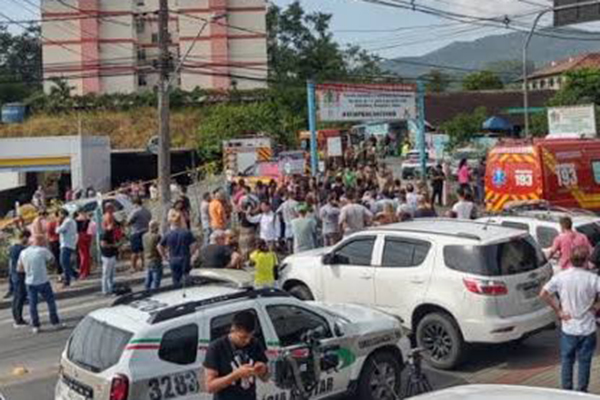 Creche onde quatro crianças foram assassinadas recentemente em Blumenau (SC)