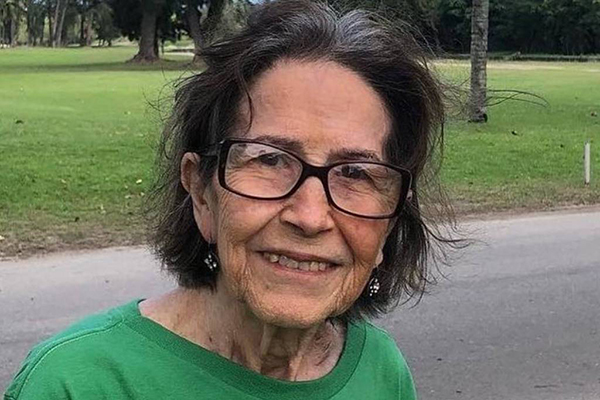 Cantora Cynara, integrante do Quarteto em Cy