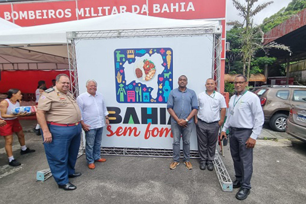 Integra doou uma tonelada de alimentos ao programa Bahia Sem Fome Integra doou uma tonelada de alimentos ao programa Bahia Sem Fome