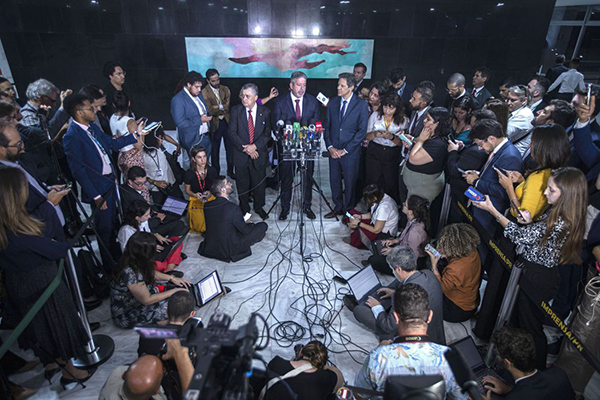 Governo entrega novo arcabouço fiscal para o Congresso Governo entrega novo arcabouço fiscal para o Congresso