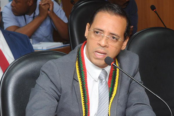 Deputado estadual Hilton Coelho (PSOL) Deputado estadual Hilton Coelho (PSOL)