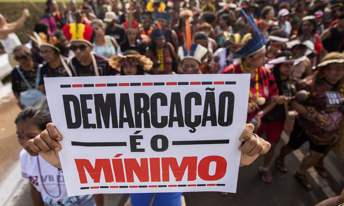 Grupo será composto por deputados federais e senadores Grupo será composto por deputados federais e senadores
