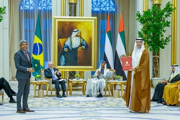 O governador Jerônimo Rodrigues e Khaldoon Al Mubarak, CEO do Mubadala Investment Company O governador Jerônimo Rodrigues e Khaldoon Al Mubarak, CEO do Mubadala Investment Company