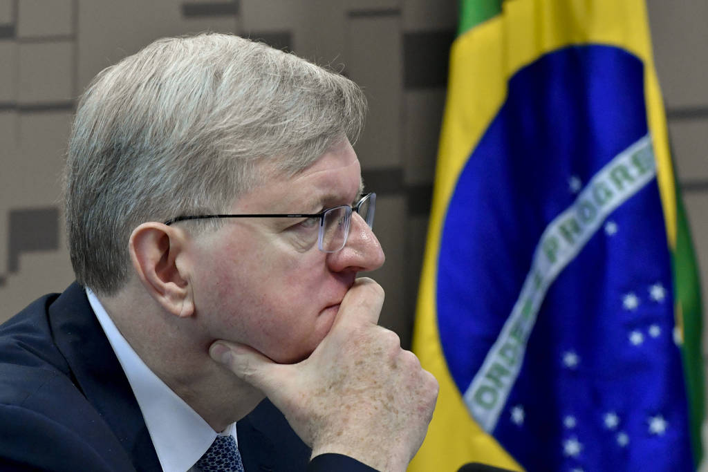 O embaixador Nestor Forster durante sabatina no Senado 