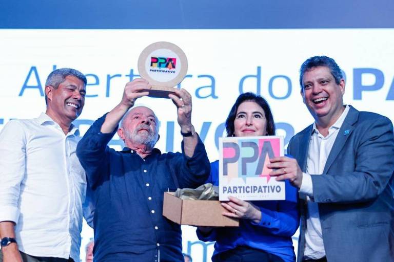 Presidente Luiz Inácio Lula da Silva participa da primeira plenária estadual do Plano Plurianual Participativo Governo Federal, na Arena Fonte Nova, em Salvador Presidente Luiz Inácio Lula da Silva participa da primeira plenária estadual do Plano Plurianual Participativo Governo Federal, na Arena Fonte Nova, em Salvador