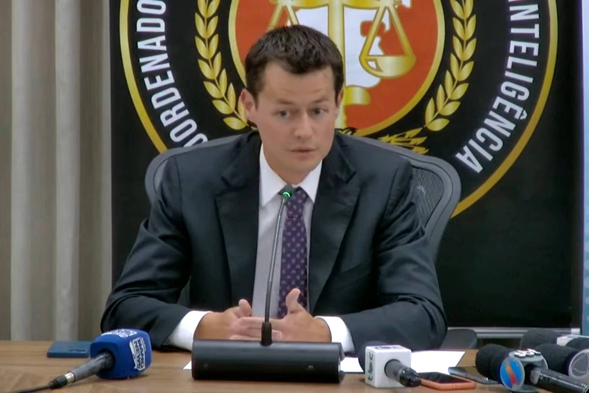 O promotor Fernando Cesconetto, da operação Penalidade Máxima, dá entrevista na sede do Ministério Público de Goiás O promotor Fernando Cesconetto, da operação Penalidade Máxima, dá entrevista na sede do Ministério Público de Goiás