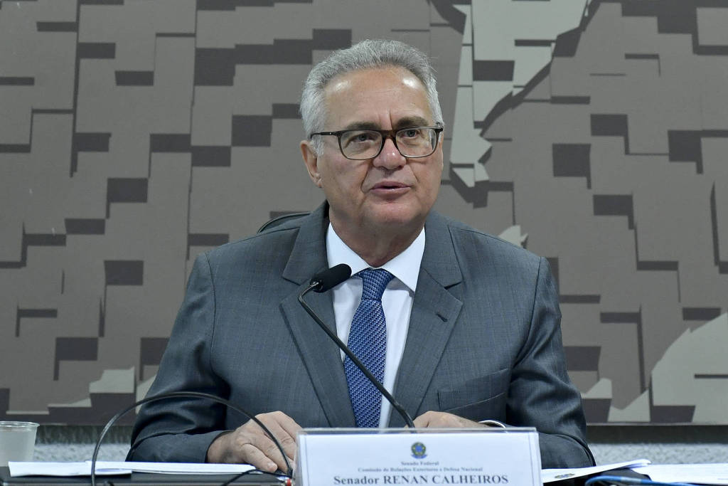 Renan Calheiros (MDB-AL) na Comissão de Relações Exteriores do Senado, da qual é presidente Renan Calheiros (MDB-AL) na Comissão de Relações Exteriores do Senado, da qual é presidente