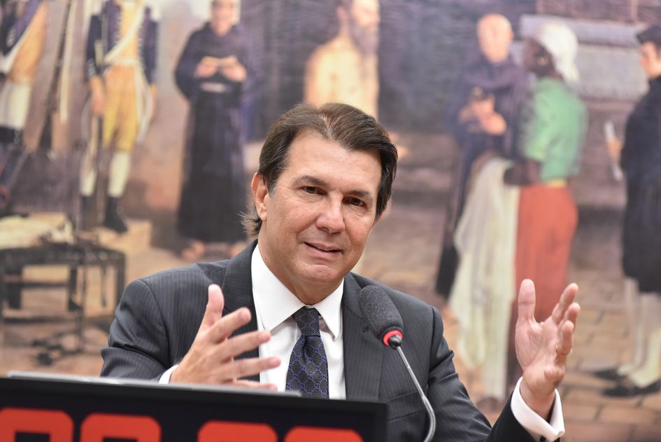 O presidente do colegiado foi indagado pelo jornal O Globo sobre a possível participação do ex-presidente Jair Bolsonaro nos eventos golpistas