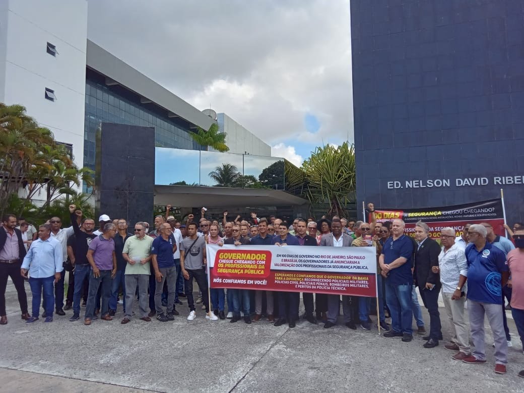 Imagem de Em protesto contra reajuste de 4%, servidores da Segurança Pública anunciam que 'ocupação' da Assembleia na segunda (8)