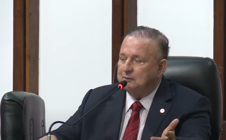 Menezes fez a cobrança após acidente que vitimou pai e filha na manhã de segunda-feira (29) na BR-324, administrada pela Via Bahia