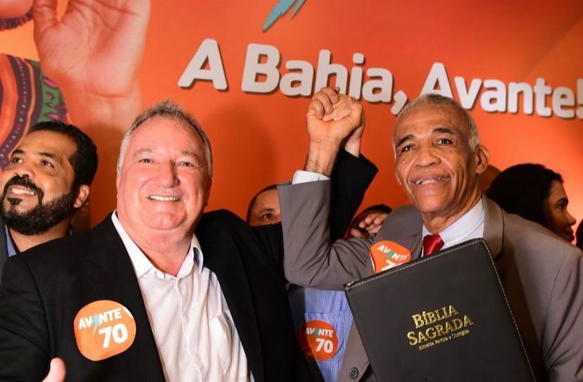 Presidente do Avanta na Bahia, Ronaldo Carletto, e o deputado federal e ex-presidente da sigla, Pastor Sargento Isidório Presidente do Avanta na Bahia, Ronaldo Carletto, e o deputado federal e ex-presidente da sigla, Pastor Sargento Isidório