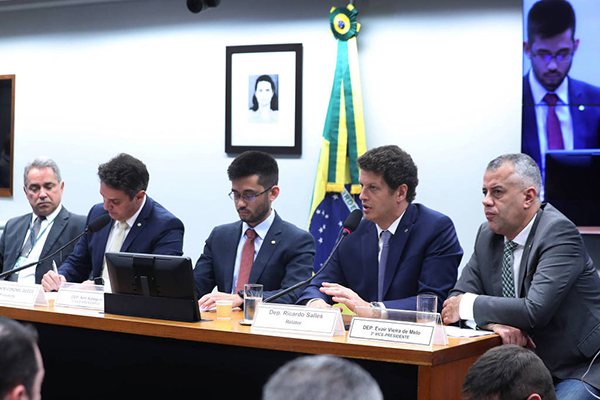 Encontro teve a presença de Kataguiri e Ricardo Salles (PL), deputado federal que desistiu da pré-candidatura à Prefeitura de SP Encontro teve a presença de Kataguiri e Ricardo Salles (PL), deputado federal que desistiu da pré-candidatura à Prefeitura de SP