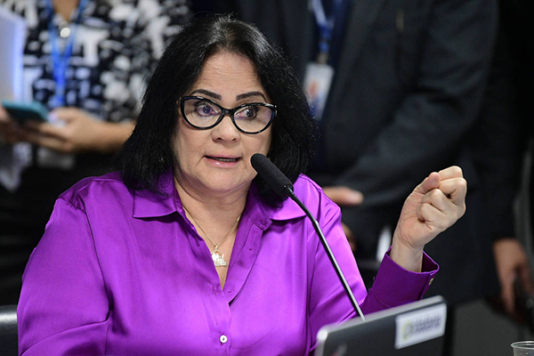 A senadora Damares Alves (Republicanos-DF) A senadora Damares Alves (Republicanos-DF)