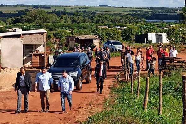 Deputados da CPI do MST fazem diligência em acampamentos da FLN (Frente Nacional de Luta Campo e Cidade)