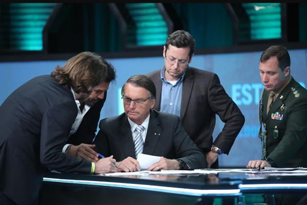 O tenente-coronel do Exército, Mauro Cid, ex-ajudante de ordens de Jair Bolsonaro O tenente-coronel do Exército, Mauro Cid, ex-ajudante de ordens de Jair Bolsonaro