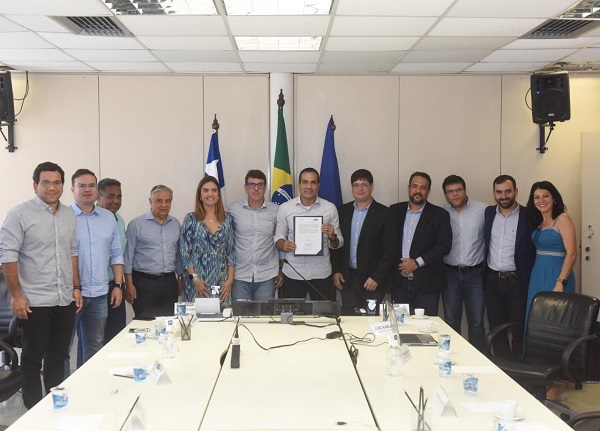 Prefeito Bruno Reis assinou acordo com a empresa Fortinet  