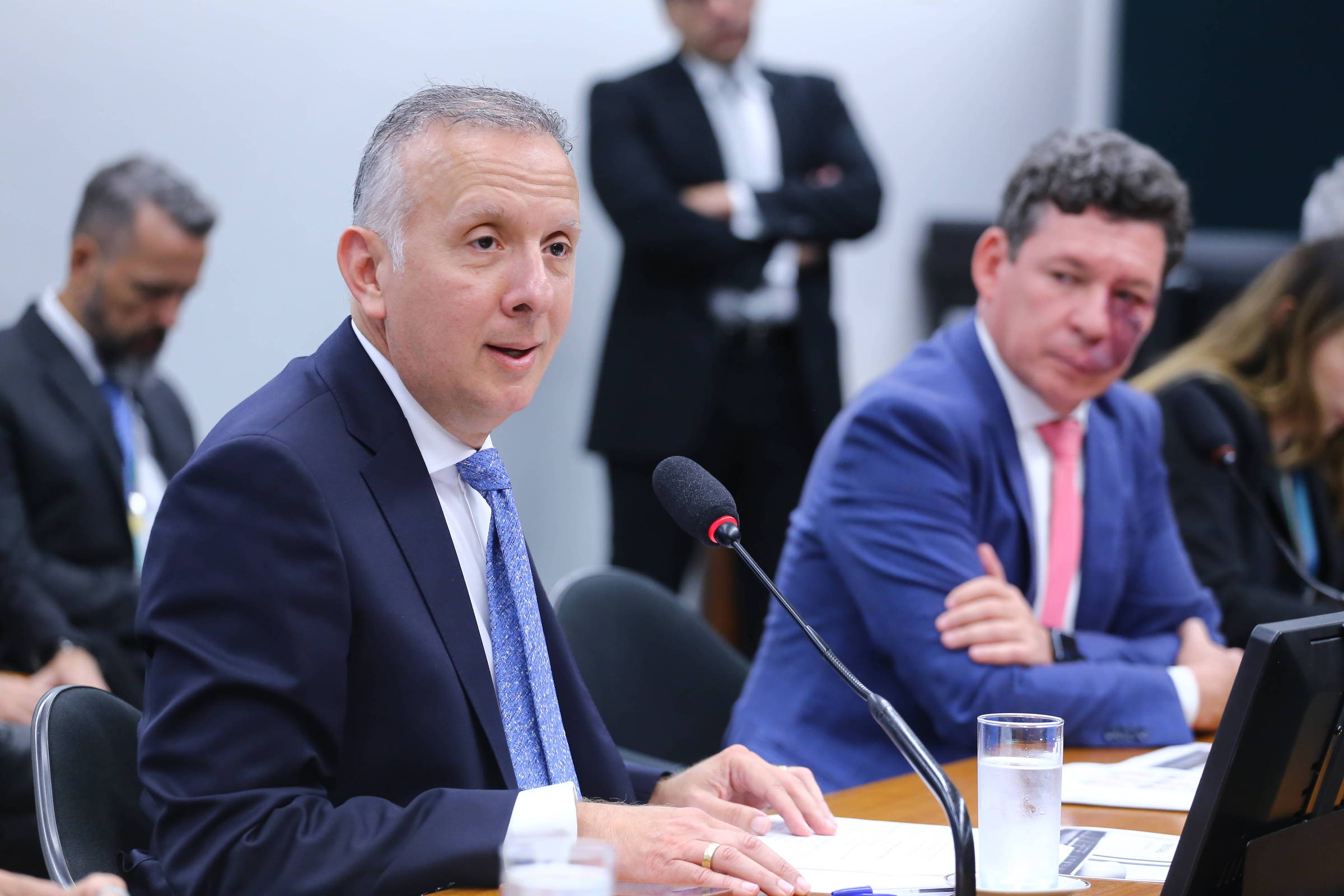Deputados Aguinaldo Ribeiro (PP-PB) e Reginaldo Lopes (PT-MG) em reunião do GT da reforma tributária 
