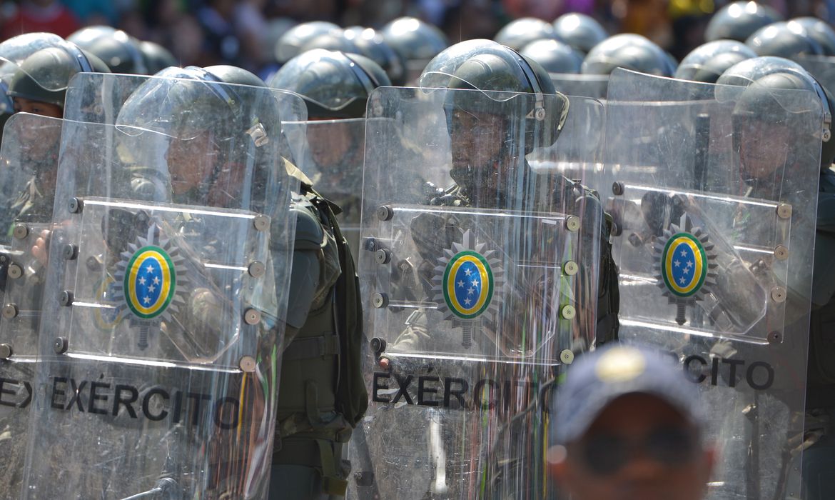 Justiça Militar prevê novas ações para reduzir abusos contra mulheres nas Forças Armadas Justiça Militar prevê novas ações para reduzir abusos contra mulheres nas Forças Armadas
