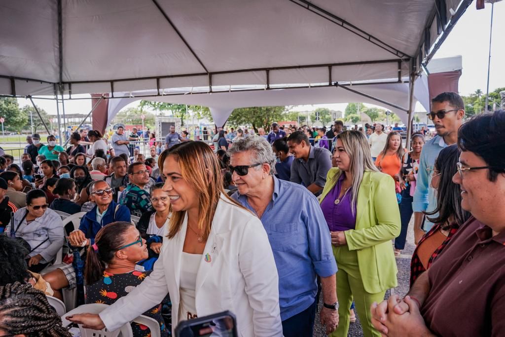 O mutirão, que acontece na área externa do Hospital Geral de Camaçari, tem a expectativa de realizar mais de três mil procedimentos pré-operatórios e agendamentos de cirurgias