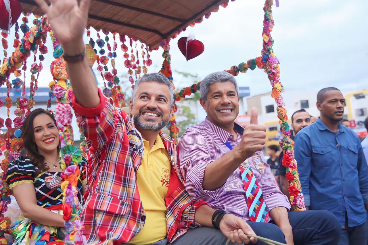 Elmo Vaz e Jerônimo Rodrigues Elmo Vaz e Jerônimo Rodrigues