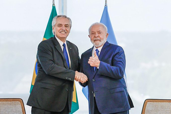 O presidente Lula (PT) e o ex-presidente da Argentina Alberto Fernández O presidente Lula (PT) e o ex-presidente da Argentina Alberto Fernández