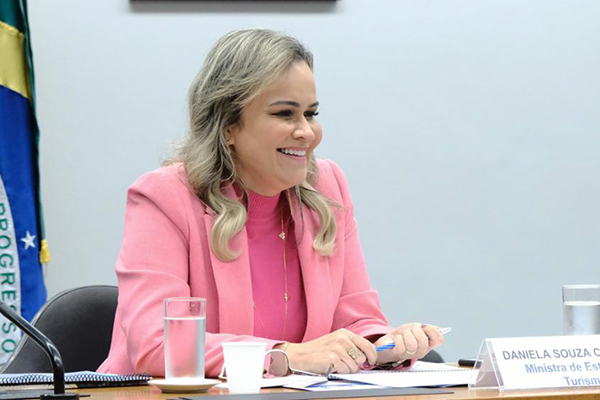 A ministra Daniela Carneiro A ministra Daniela Carneiro