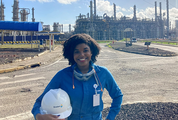 Joana Nascimento Santana, de 22 anos, foi uma das selecionadas para o estágio de nível superior na Bahia Joana Nascimento Santana, de 22 anos, foi uma das selecionadas para o estágio de nível superior na Bahia