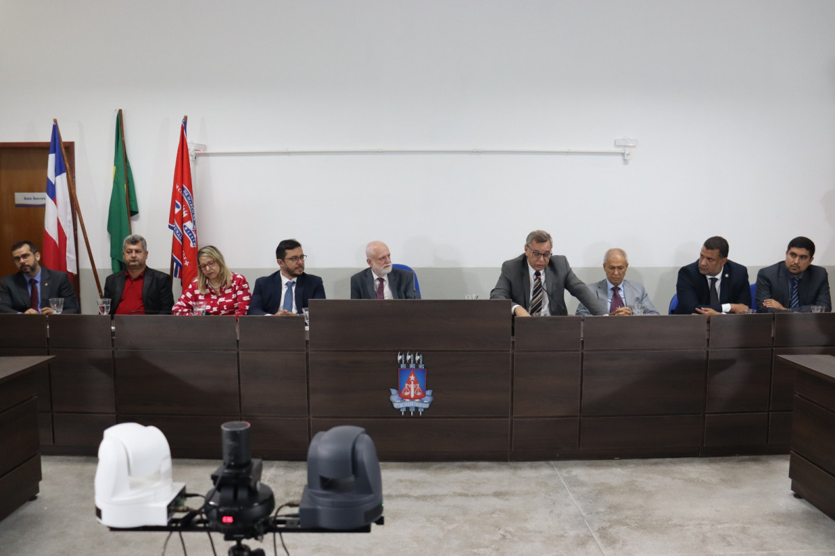 Presidente do TJ-BA reinaugura fórum, inaugura sala passiva, sala de depoimento especial e CEJUSC em Jacobina Presidente do TJ-BA reinaugura fórum, inaugura sala passiva, sala de depoimento especial e CEJUSC em Jacobina