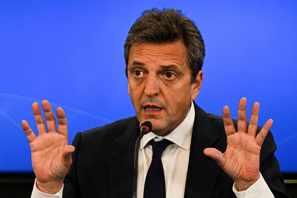 Crise financeira no país vizinho tem sido marcada pela volatilidade da taxa de câmbio e pela alta da inflação