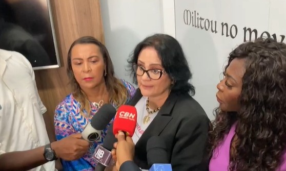 Senadora Damares Alves 