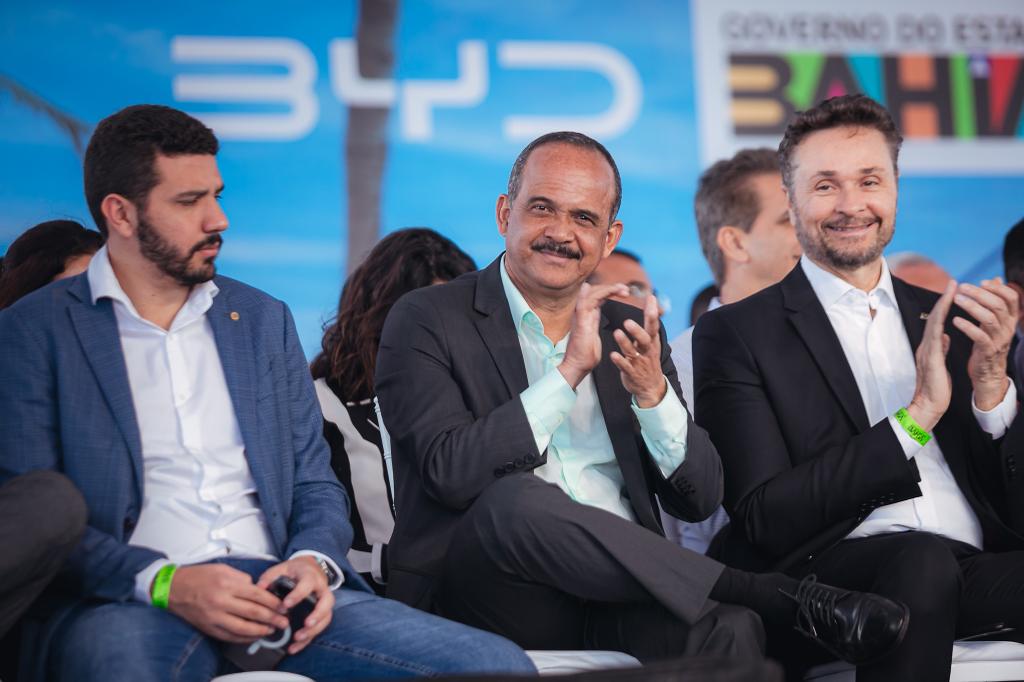 Prefeito de Camaçari, Elinaldo Araújo 