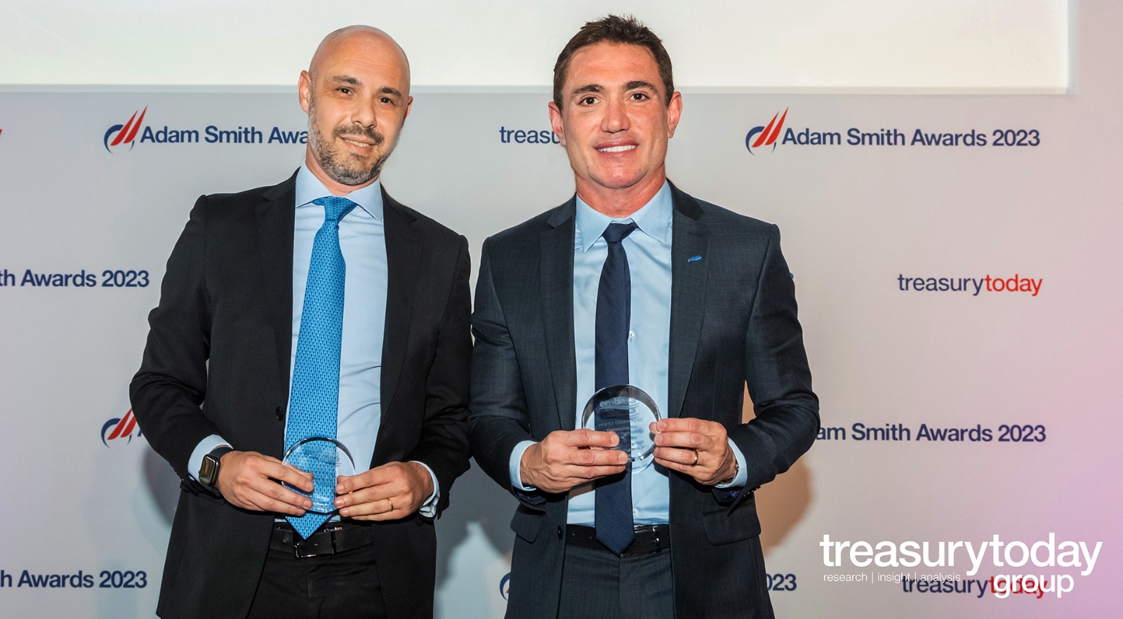 Embasa recebe prêmio em Londres por implantação de pagamento por Pix  