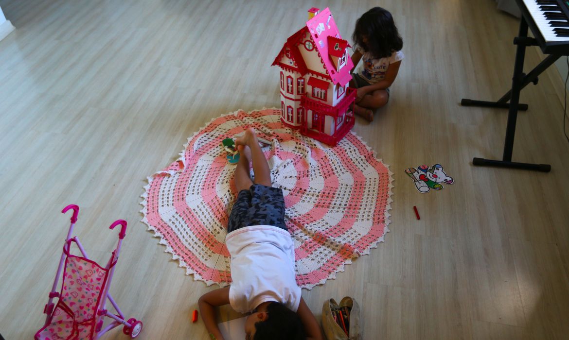 Dois homens foram presos em flagrante no Rio e em Niterói