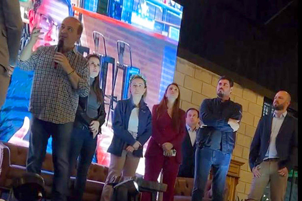 Governador de Santa Catarina Jorginho Mello (PL) fez discurso pró-armas em inauguração de clube em São José (SC)