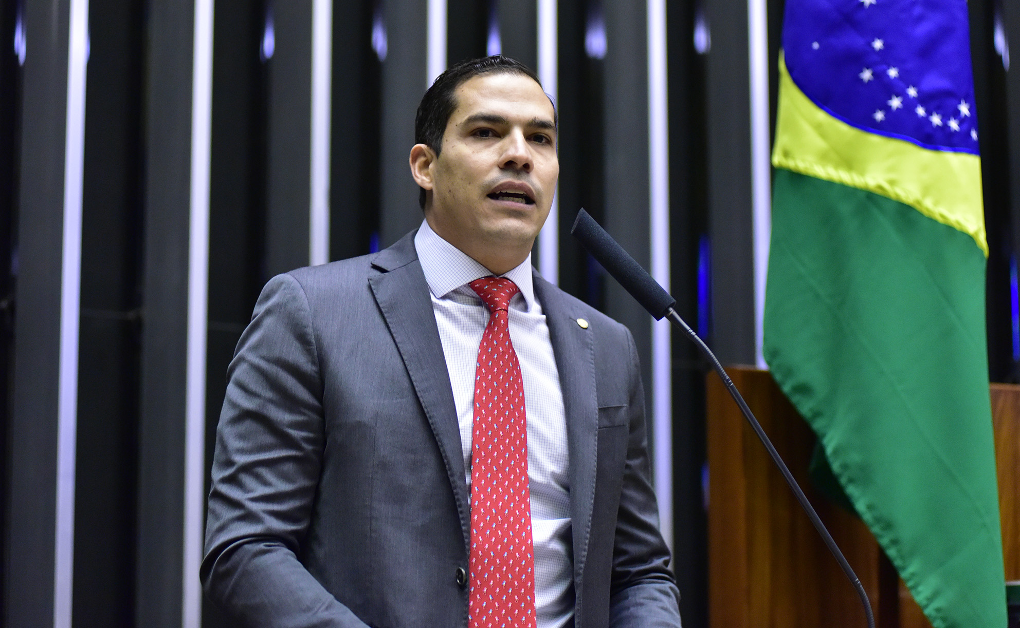 Na imagem, o deputado federal Gabriel Nunes, do PSD