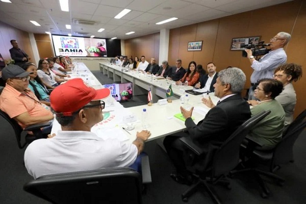 O governador Jerônimo Rodrigues recebeu representantes da Fetraf/BA e da Fetag/BA