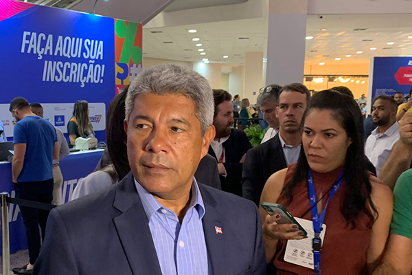 O governador Jerônimo Rodrigues (PT)