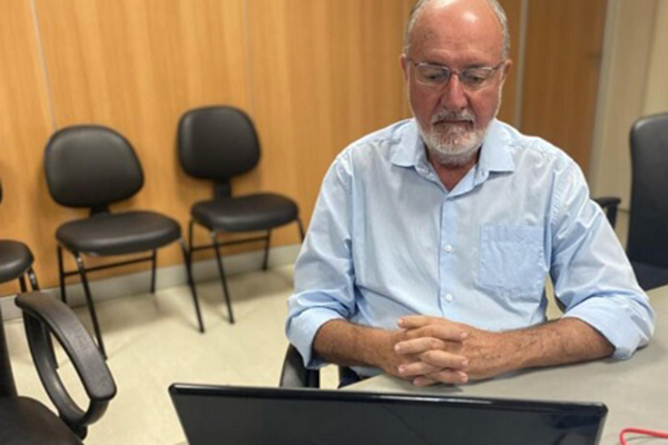 Imagem de Vice-prefeito de Camaçari, Tude diz que posicionamento de Otto Filho contra a BYD na Bahia é "inacreditável"