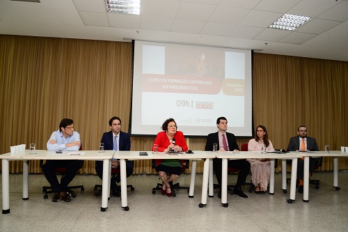 Abertura contou com a presença da procuradora Geral de Justiça Norma Cavalcanti Abertura contou com a presença da procuradora Geral de Justiça Norma Cavalcanti