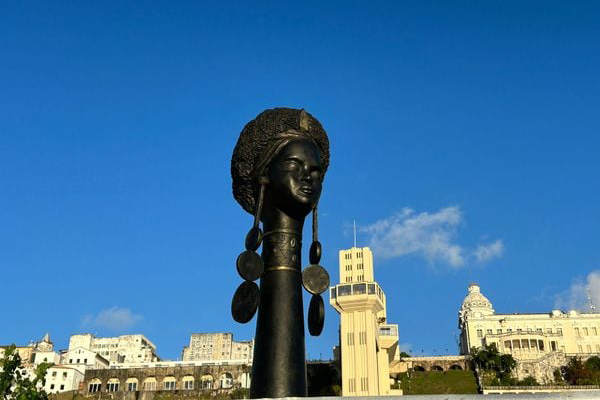 Monumento em homenagem a Maria Felipa, heroína da Independência do Brasil na Bahia